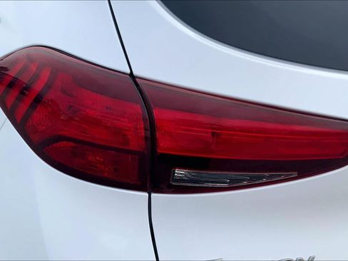 Used 2021 Hyundai Tucson Value FWD image 28