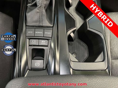 Used 2025 Toyota Camry LE image 28