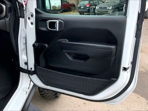 Used 2023 Jeep Wrangler Sport image 18