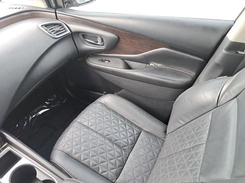 Used 2021 Nissan Murano Platinum w/ Cargo Package image 13