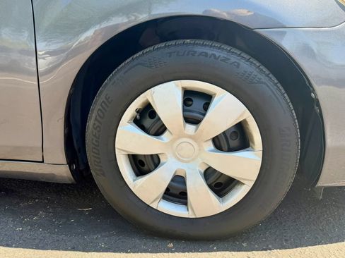 Used 2011 Toyota Camry LE FWD image 16