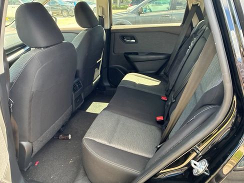 Used 2023 Nissan Rogue SV FWD image 14