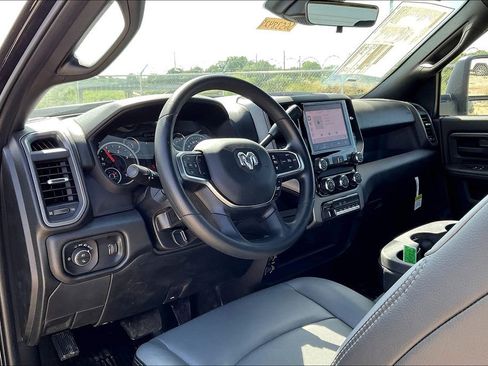 New 2025 RAM 4500 Tradesman image 15