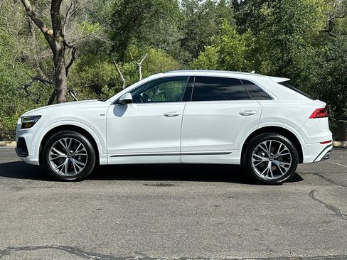 Used 2023 Audi Q8 Premium Plus AWD/4WD image 8