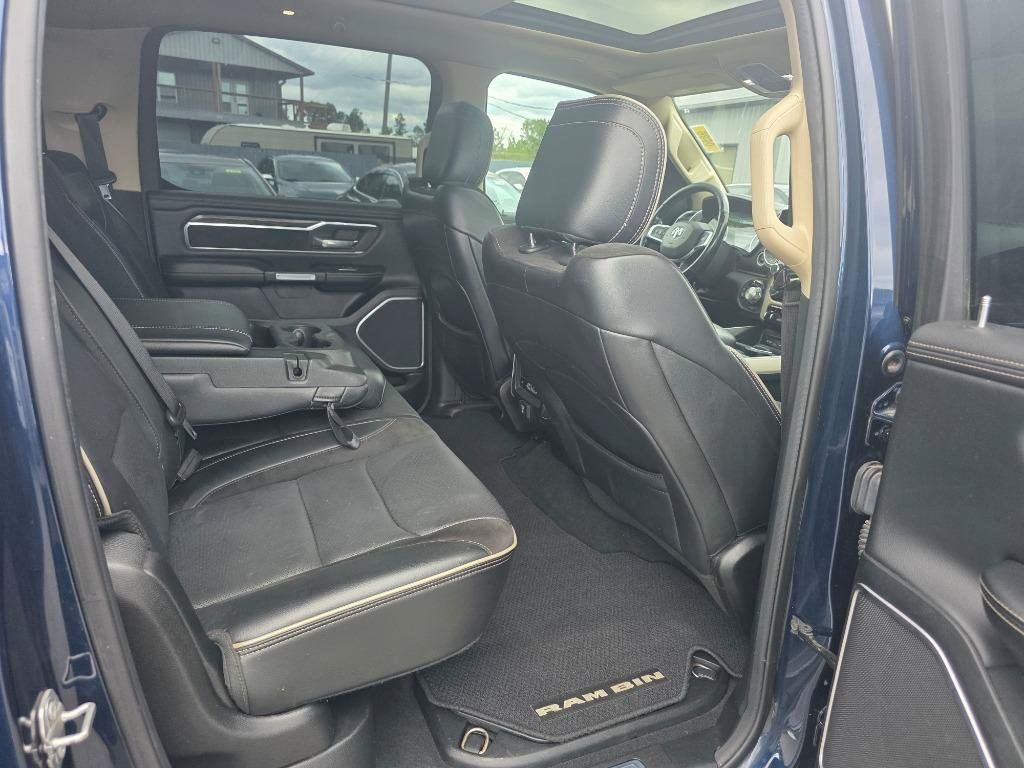 Used 2019 RAM 1500 Laramie AWD/4WD image 11