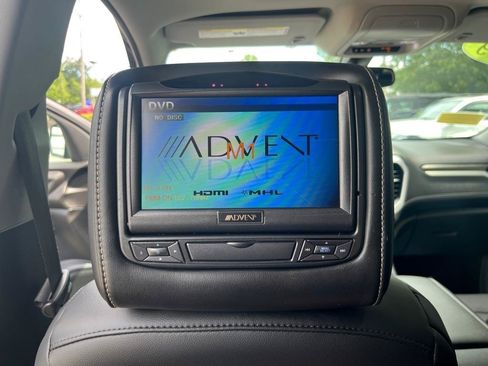 Used 2019 GMC Acadia SLT w/ LPO, Floor Liner Package AWD/4WD image 24