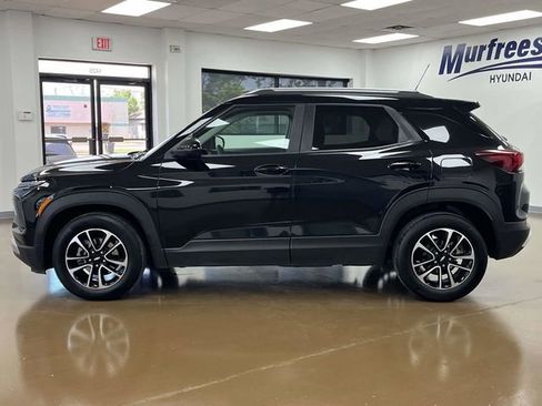 Used 2025 Chevrolet TrailBlazer LT FWD image 9