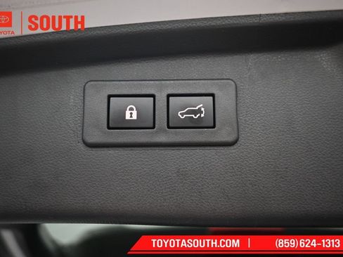 Used 2024 Subaru Outback Limited AWD/4WD image 29