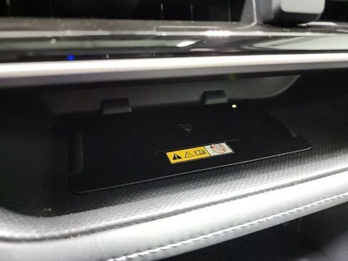 Used 2023 Toyota Highlander XLE FWD image 37
