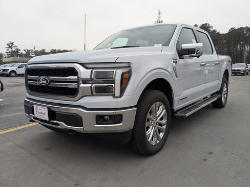 New 2025 Ford F150 Lariat w/ Equipment Group 502A High image 8