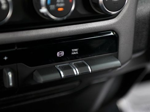 Used 2021 RAM 2500 Big Horn image 31