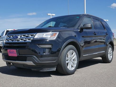 Used 2019 Ford Explorer XLT w/ Class III Trailer Tow Package AWD/4WD image 15