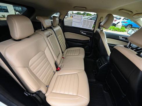 Certified 2024 Ford Edge SEL w/ Convenience Package AWD/4WD image 29