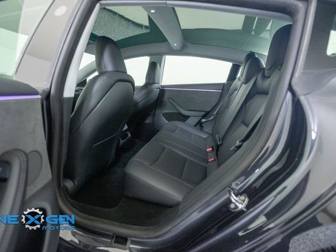 Used 2025 Tesla Model 3 Long Range AWD/4WD image 24