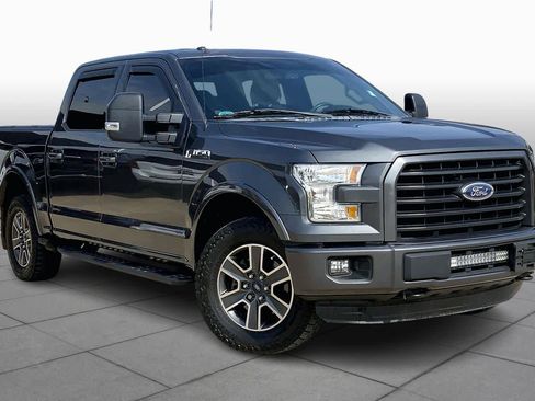 Used 2015 Ford F150 XLT w/ Equipment Group 302A Luxury image 3