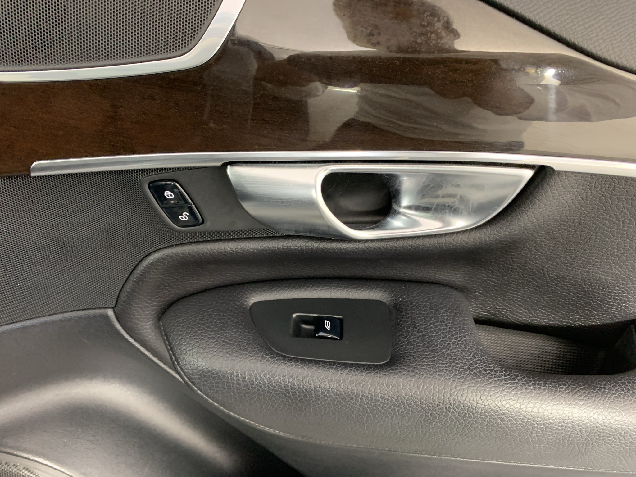Used 2019 Volvo XC90 T5 Momentum w/ Advanced Package AWD/4WD image 38