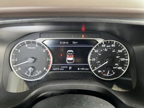 Used 2023 Nissan Rogue SV image 12