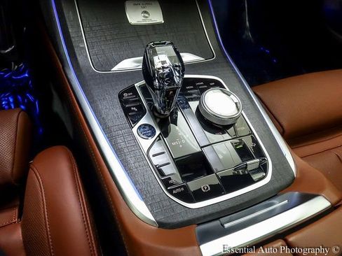 Used 2025 BMW ALPINA XB7 image 30