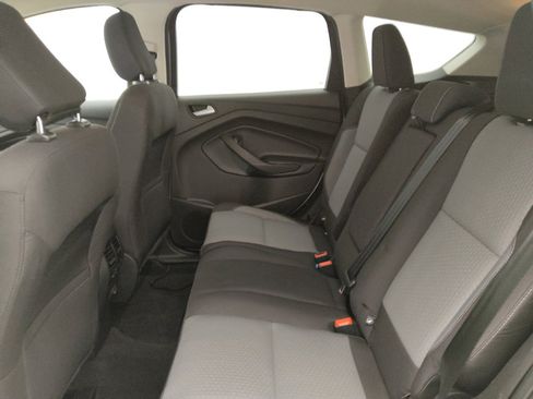 Used 2018 Ford Escape SE w/ Ford Safe & Smart Package FWD image 18