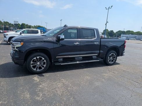 Used 2022 Chevrolet Silverado 1500 High Country w/ Z71 Off-Road Package AWD/4WD image 4