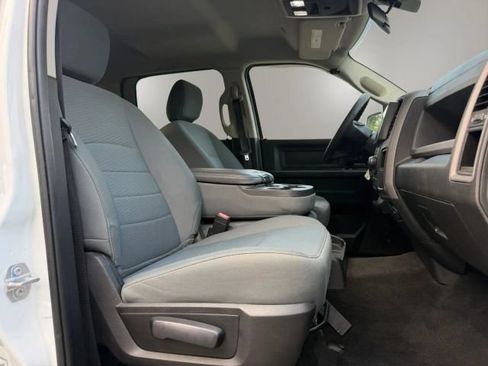Used 2017 RAM 1500 Express AWD/4WD image 14