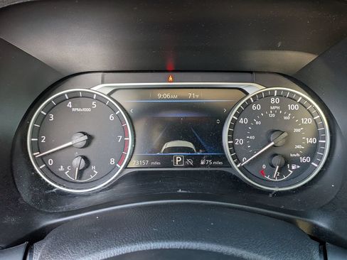 Used 2024 Nissan Sentra SV FWD image 16