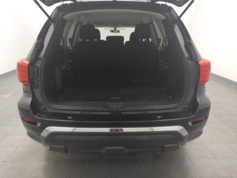 Used 2018 Nissan Pathfinder S image 29