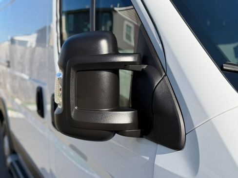 Used 2025 RAM ProMaster 2500 w/ U-Haul Equipment Group FWD image 32
