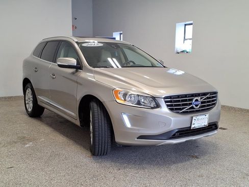 Used 2015 Volvo XC60 T5 image 3