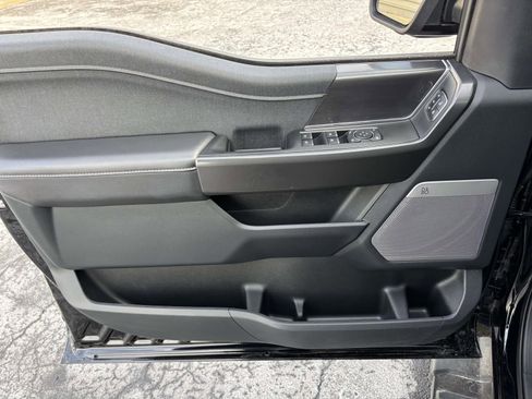 Used 2025 Ford F150 Lariat w/ Equipment Group 501A Mid image 13