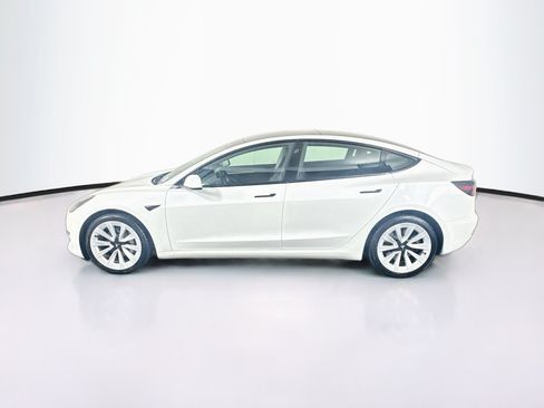 Used 2023 Tesla Model 3 Standard Range RWD image 4
