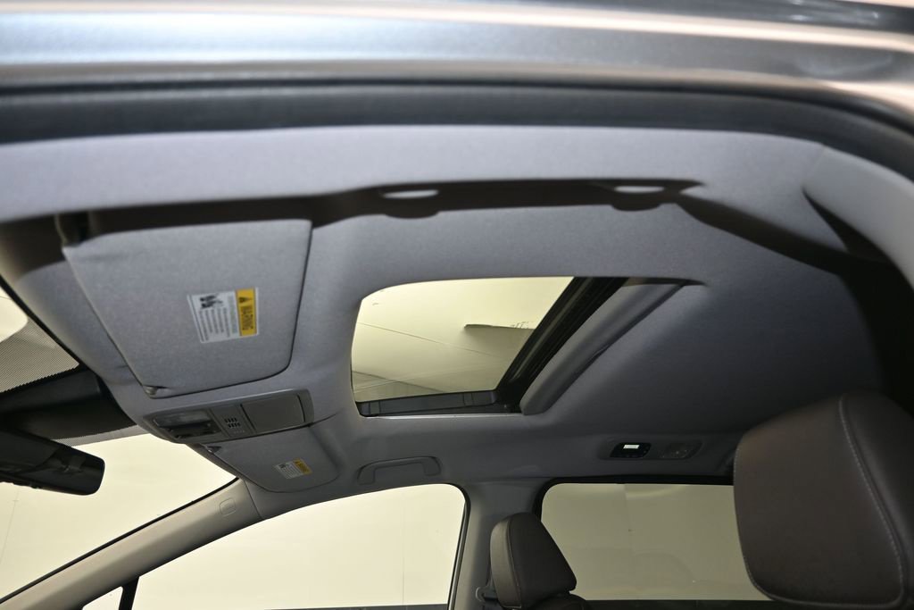 Certified 2024 Honda Odyssey EX-L image 21