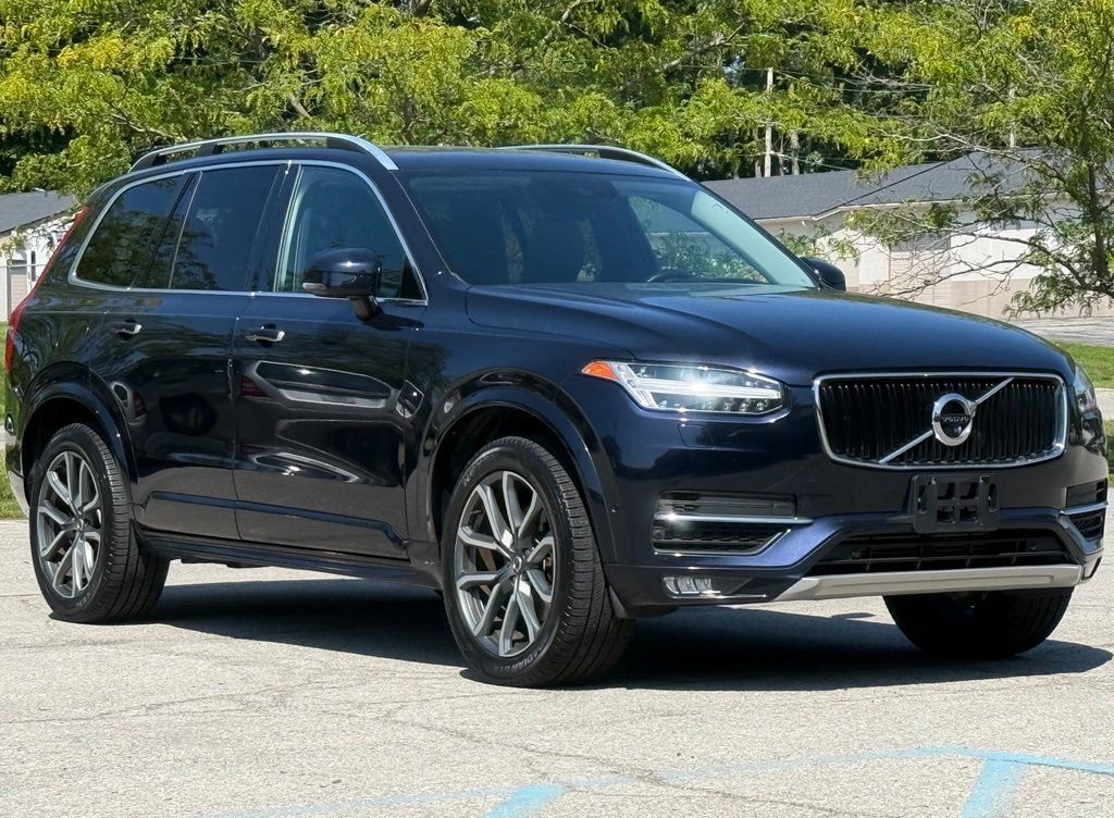 Used 2019 Volvo XC90 T6 Momentum w/ Advanced Package AWD/4WD image 7