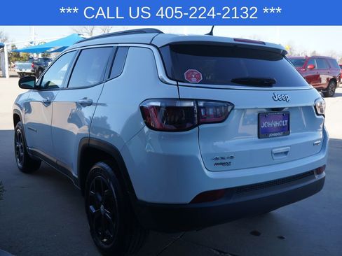 Used 2024 Jeep Compass Latitude image 13
