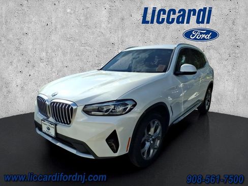 Used 2022 BMW X3 xDrive30i AWD/4WD image 2