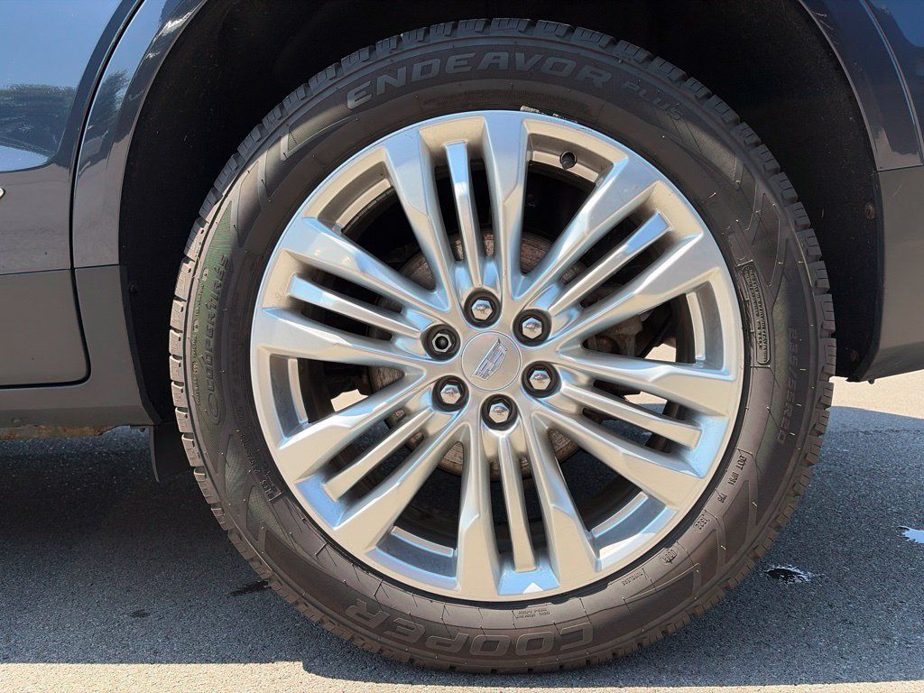 Used 2018 Cadillac XT5 Premium Luxury AWD/4WD image 22