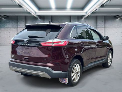 Certified 2023 Ford Edge SEL w/ Convenience Package AWD/4WD image 4