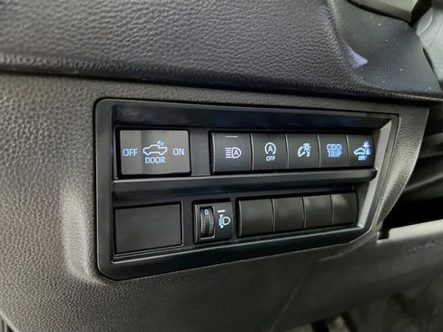 Used 2023 Toyota Tundra SR5 image 10