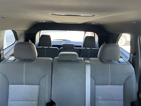 Used 2025 GMC Acadia Elevation image 34