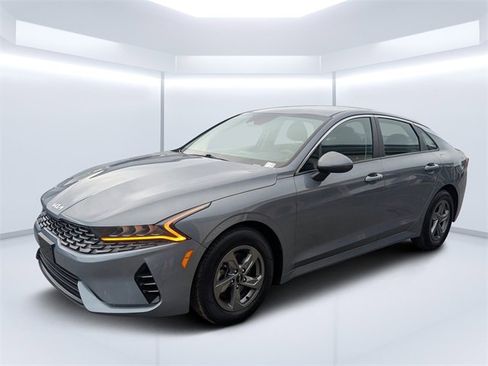 Used 2023 Kia K5 LXS image 7