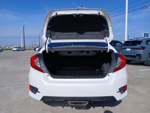 Used 2021 Honda Civic Sport image 9