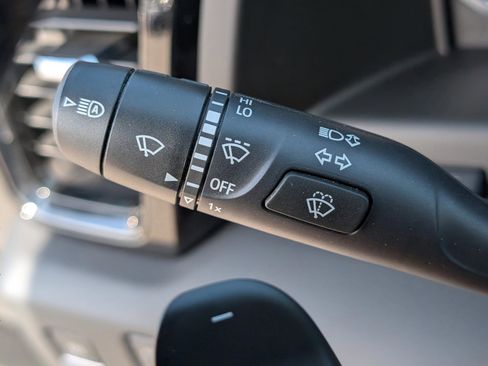 Used 2022 GMC Sierra 1500 AT4 w/ Technology Package image 25