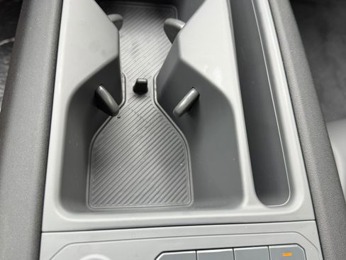 New 2026 Kia EV9 Wind image 24