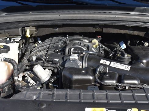 Used 2024 Jeep Grand Cherokee Altitude image 36