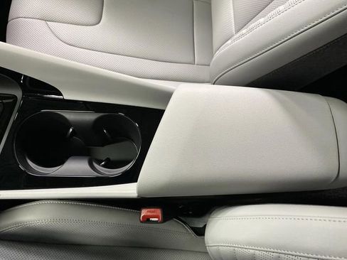 New 2026 Hyundai Elantra Limited image 21