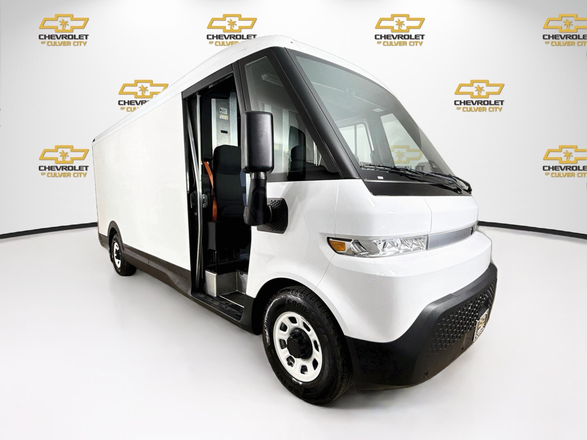 Used 2024 Chevrolet Brightdrop 600 w/ Commercial Equipment Package AWD/4WD image 1