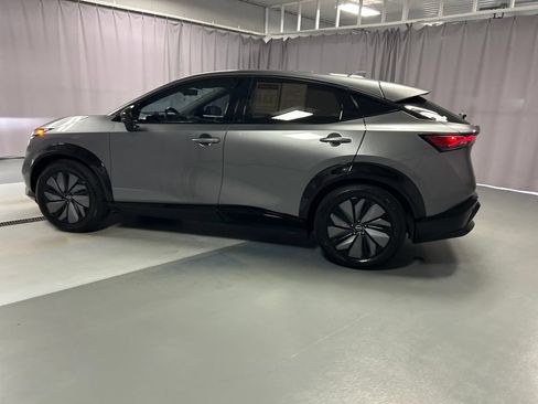 Used 2023 Nissan Ariya AWD image 4