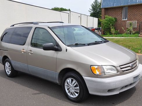 Used 2002 Toyota Sienna LE FWD image 4