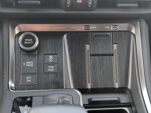 Certified 2025 Lexus GX 550 AWD/4WD image 20
