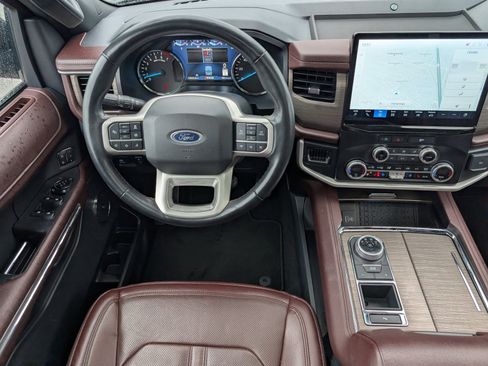 Used 2024 Ford Expedition Max Limited image 3